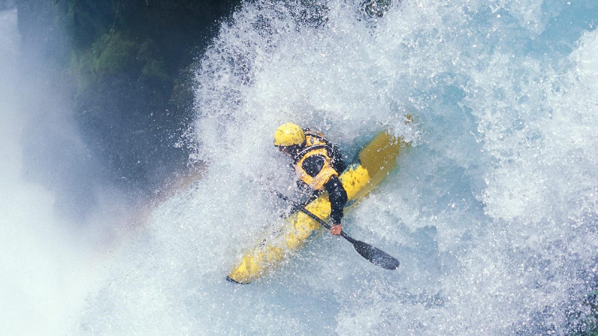 卡西利亚斯：从圣卡西到替补，皇马传奇的告别，卡西利亚斯在皇马多少年